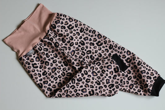 Pantalon softshell imprimé léopard, kaki