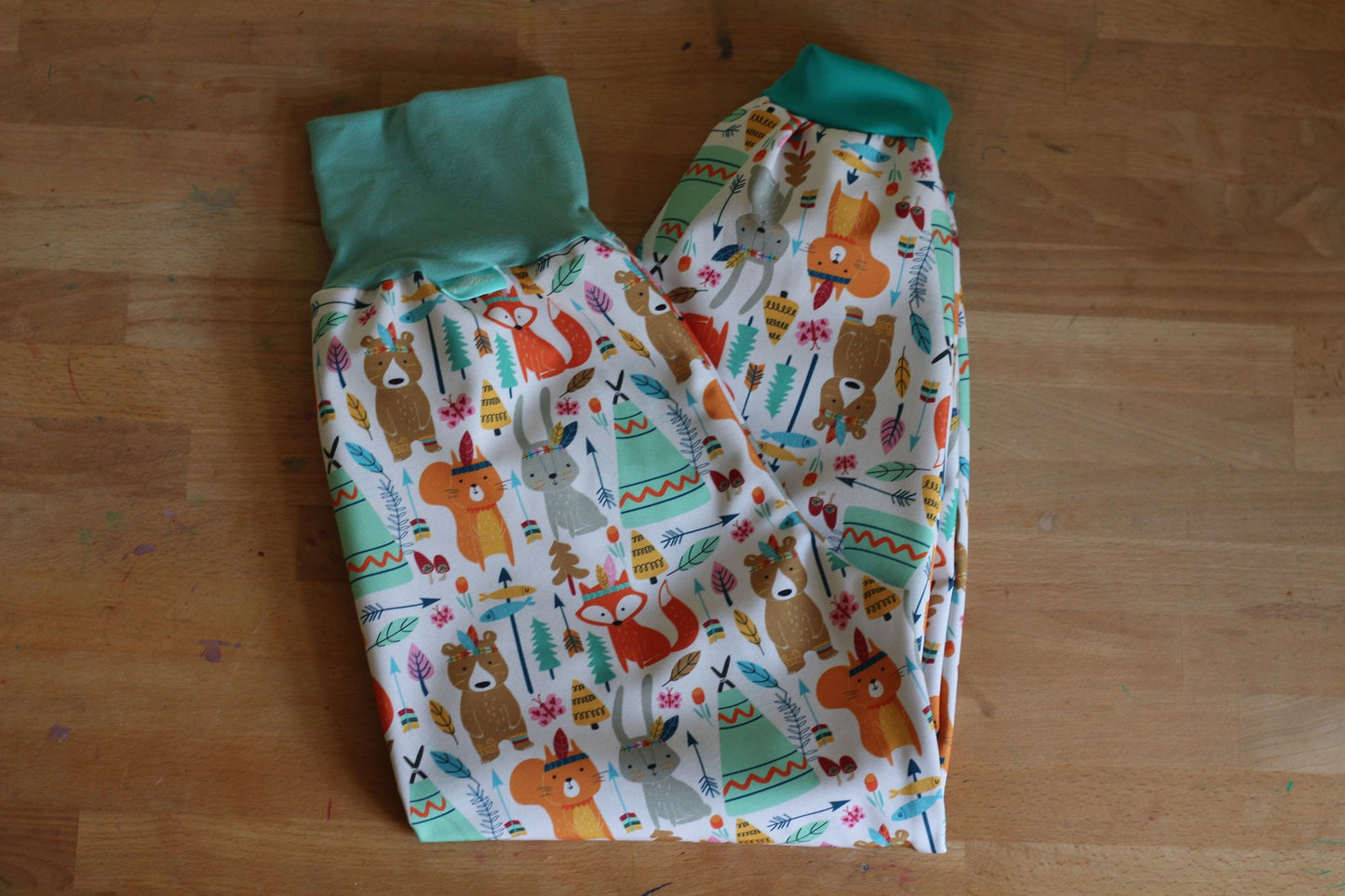 Pantalon softshell blanc à motifs animaux pour le camping
