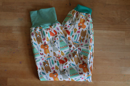 Pantalon softshell blanc à motifs animaux pour le camping