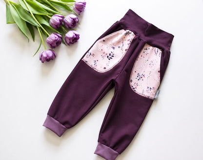 NEU - Kinder Softshellhosen violet, Blumen