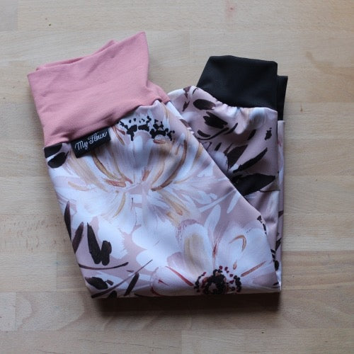 Pantalon softshell disponible sur demande (délai de livraison : 10 à 12 semaines)