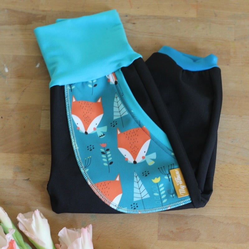 Pantalon softshell disponible sur demande (délai de livraison : 10 à 12 semaines)