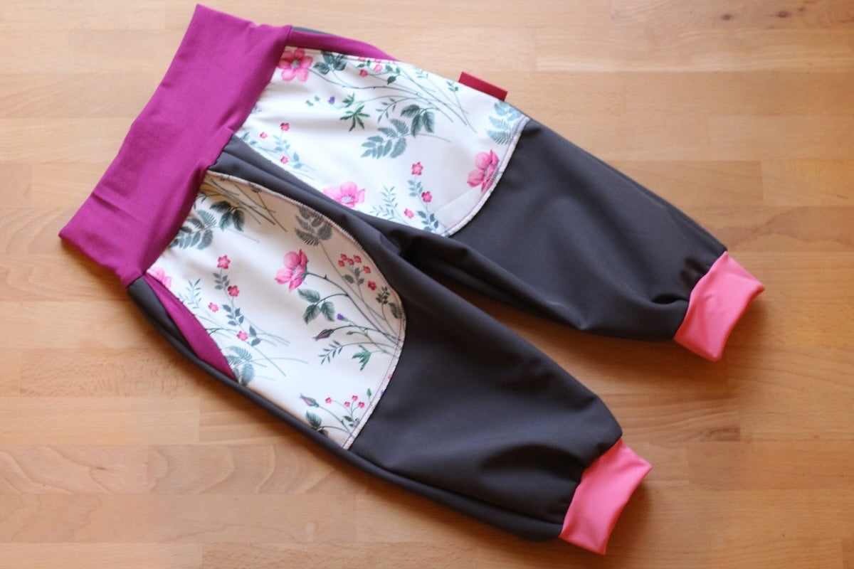 Pantalon softshell violet, fleurs