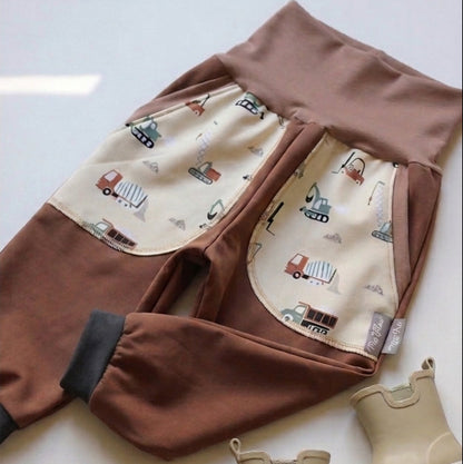 NEU - Kinder Softshellhosen Braun, Bagger beige