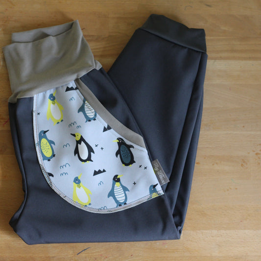 Kinder Softshellhosen grau, Pinguine