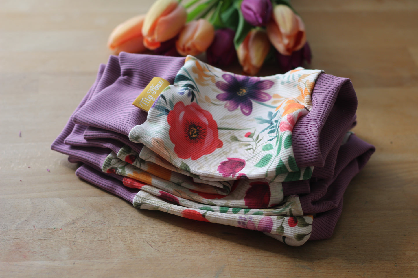 Handmade Pumpkurzhose Blumen Violet