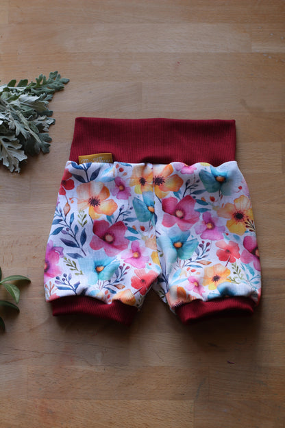Handmade Pumpkurzhose Blumen Rot