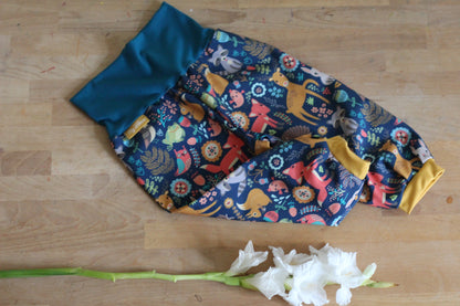 Kinder Softshellhosen Waldtiere, blau