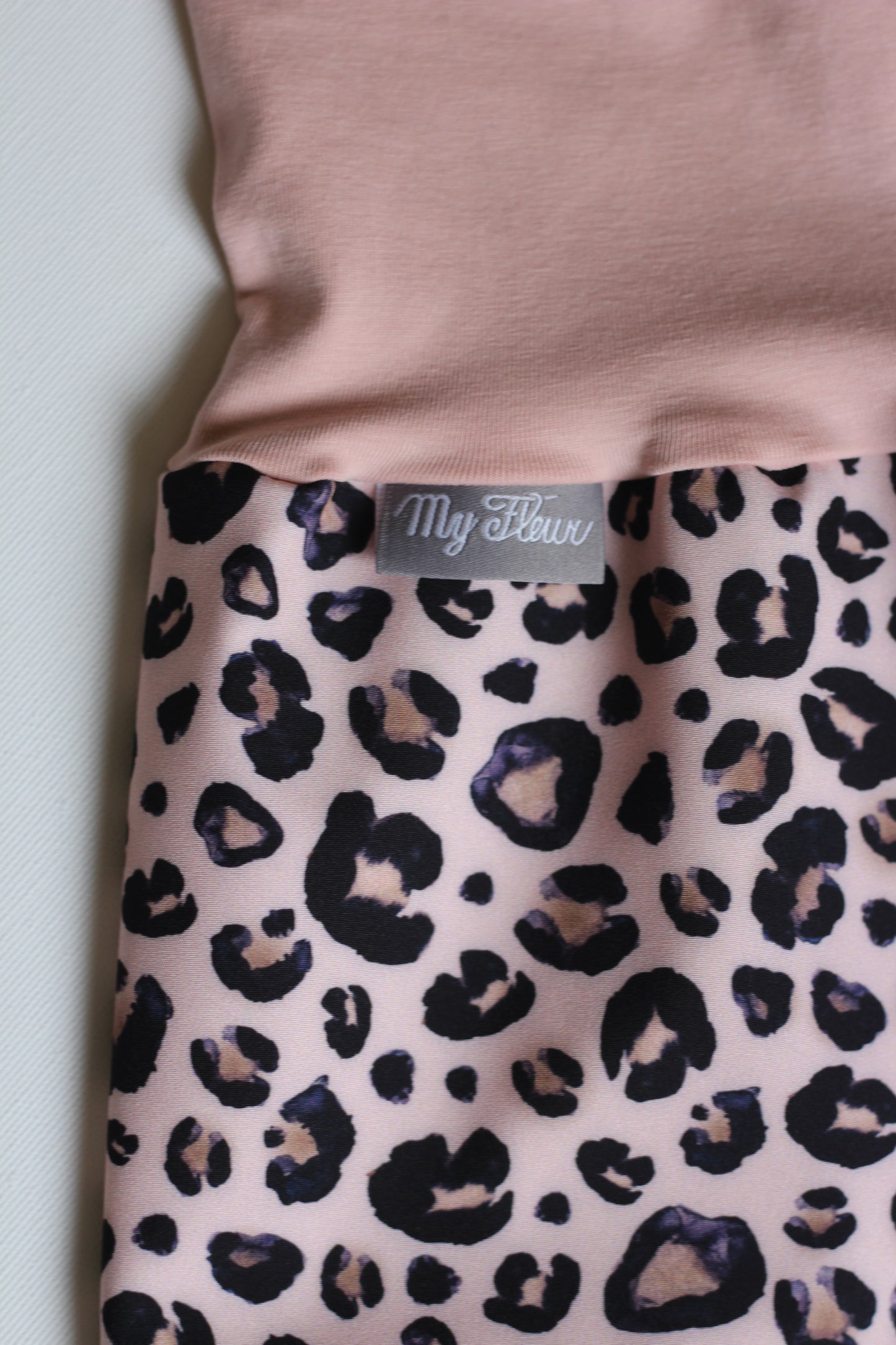 Softshell pants leopard print, khaki