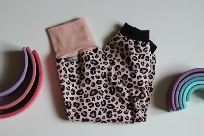 Softshell pants leopard print, khaki