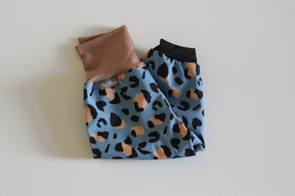 Softshell pants leopard print, khaki