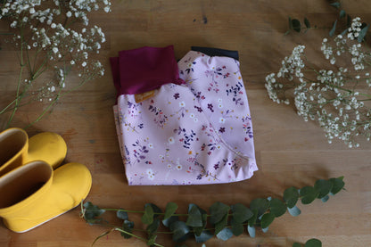 Pantalon softshell à imprimés floraux et mûres