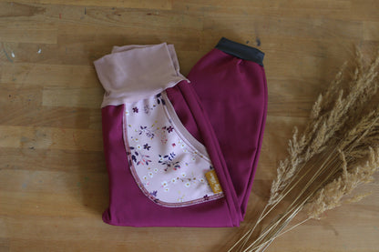 Pantalon softshell violet, fleurs