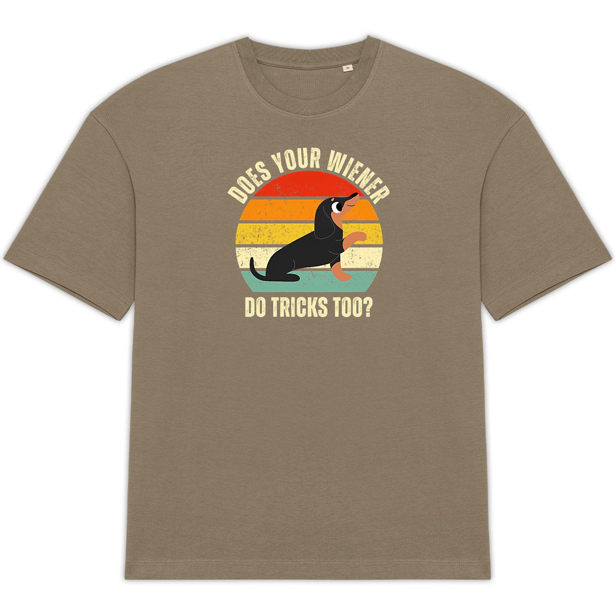 Does Your Wiener Do Tricks? – Oversized Dackel T-Shirt Bio-Baumwolle - vorderseite_0