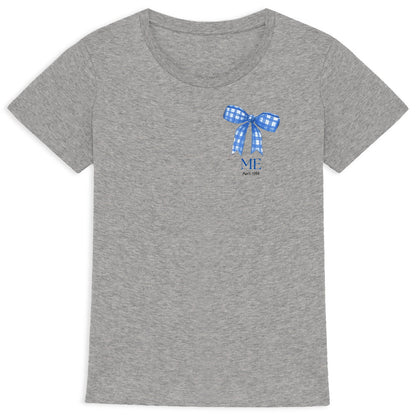 T-Shirt für Frauen – Mit Schleife und Namen personalisierbar - vorderseite_2